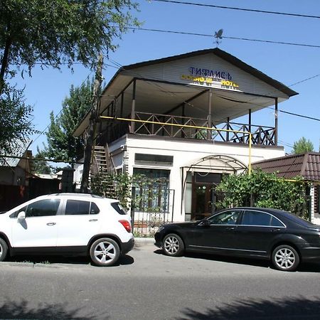 Tiflis Hotell Alma-Ata Exteriör bild